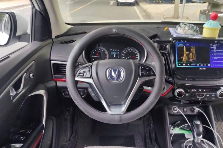 Used CHANGAN CS55 2018 1.5T Automatic Colorful Edition China V Standard Steering Wheel