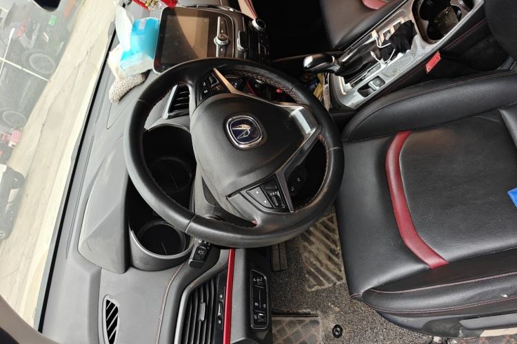Used CHANGAN CS55 2018 1.5T Automatic Colorful Edition China V Standard Steering Wheel