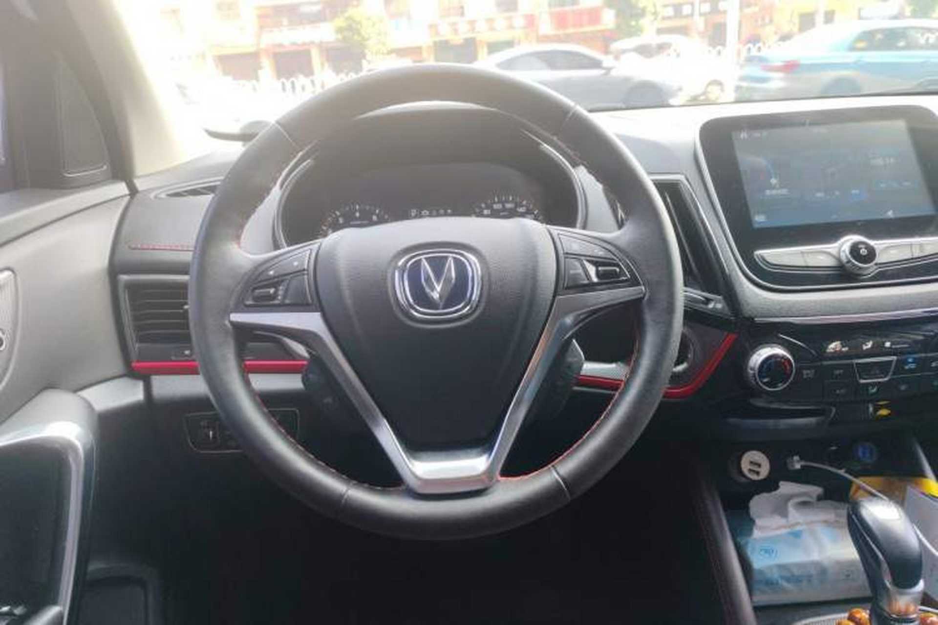Used CHANGAN CS55 2018 1.5T Automatic Colorful Edition China V Standard Steering Wheel
