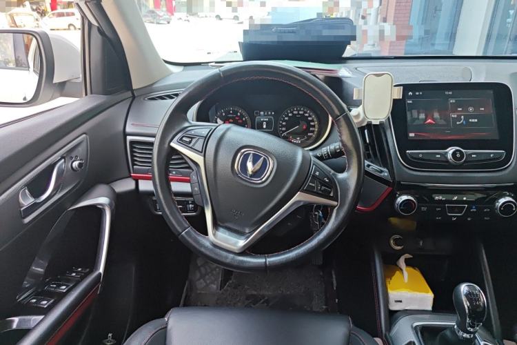 Used CHANGAN CS55 2018 1.5T Manual Colorful Model China V Standard Steering Wheel