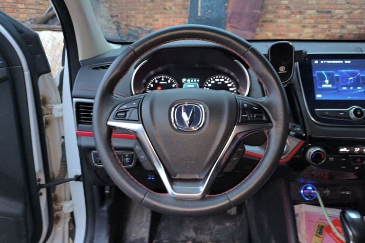 Used CHANGAN CS55 2018 1.5T Automatic Colorful Edition China V Standard Steering Wheel
