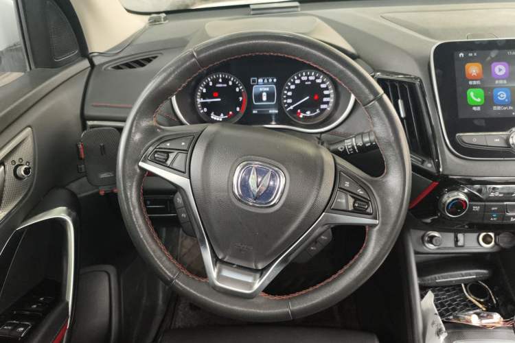 Used CHANGAN CS55 2018 1.5T Manual Colorful Model China V Standard Steering Wheel