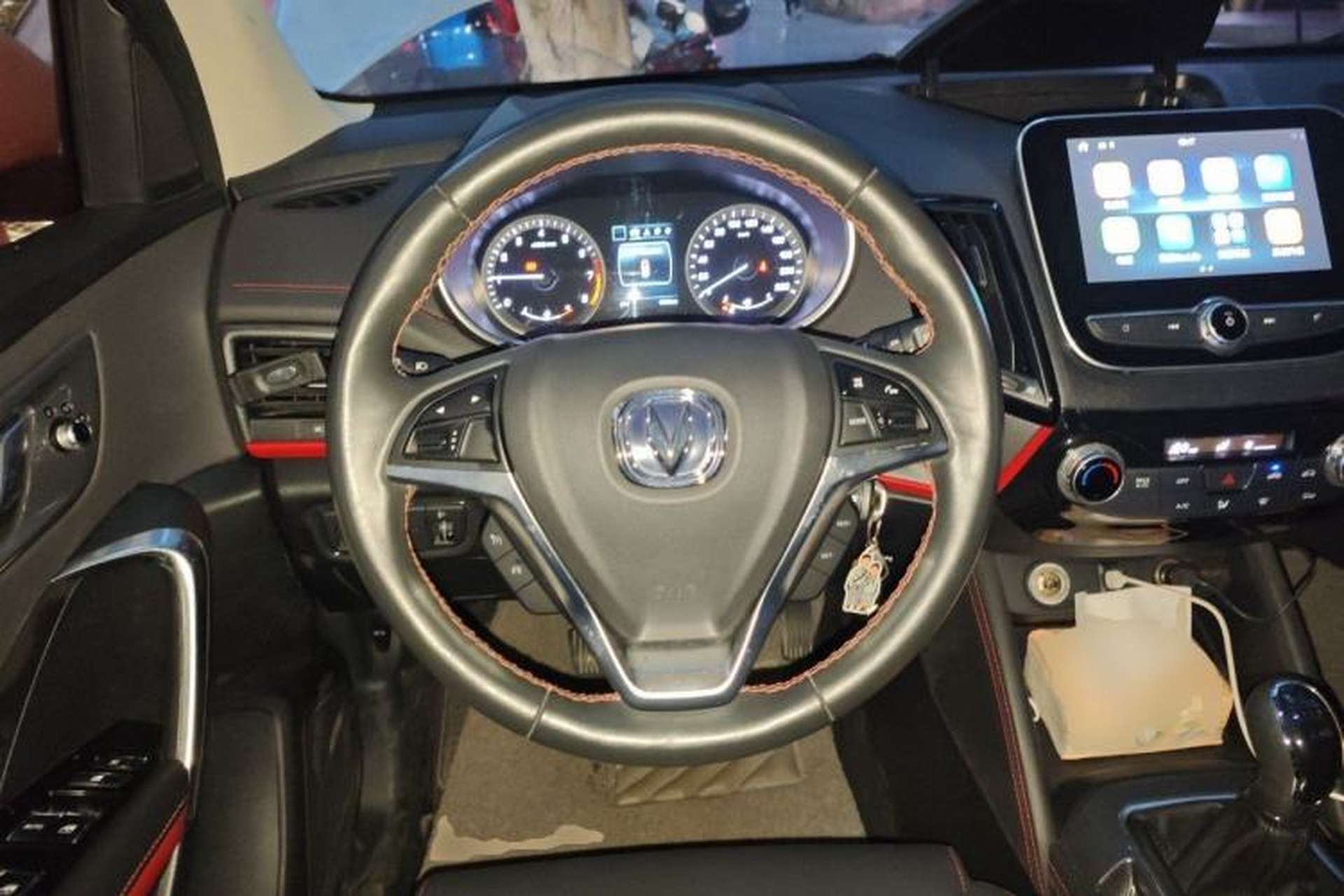 Used CHANGAN CS55 2018 1.5T Manual Colorful Model China V Standard Steering Wheel