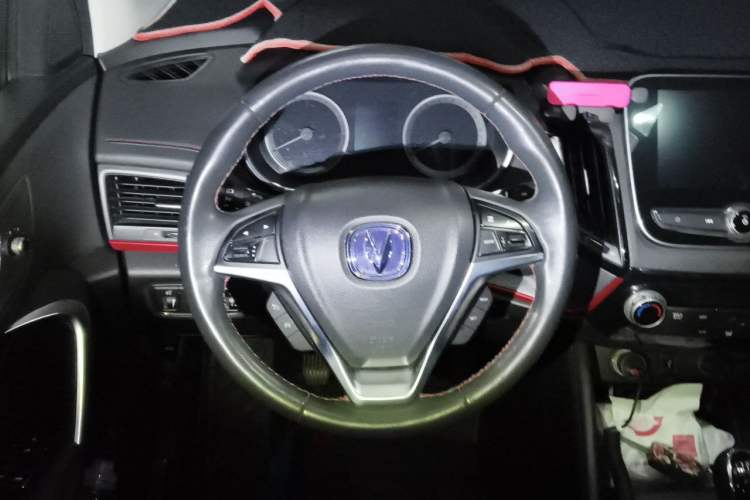 Used CHANGAN CS55 2018 1.5T Manual Colorful Model China V Standard Steering Wheel