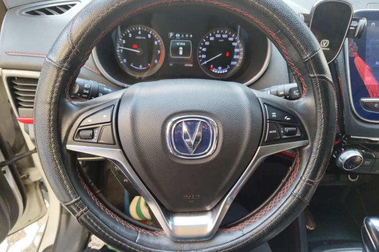 Used CHANGAN CS55 2018 1.5T Automatic Colorful Edition China V Standard Steering Wheel