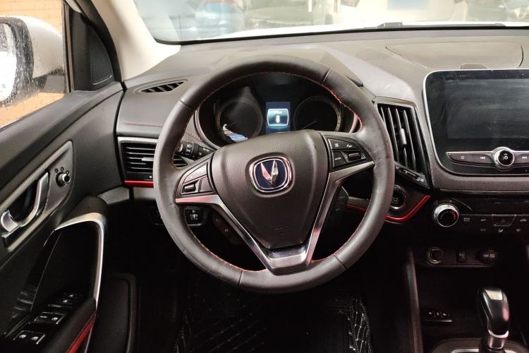 Used CHANGAN CS55 2018 1.5T Automatic Colorful Edition China V Standard Steering Wheel