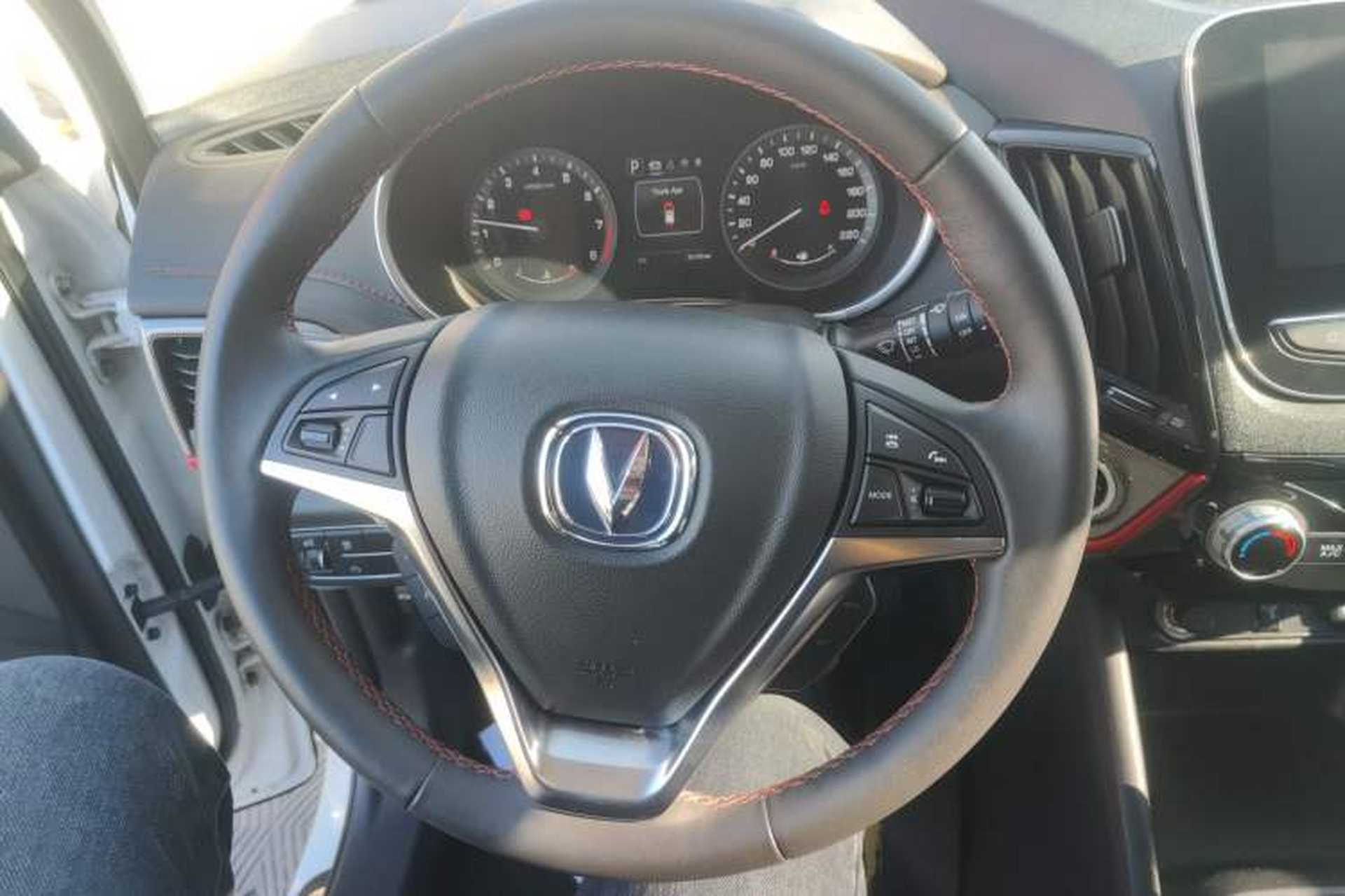 Used CHANGAN CS55 2018 1.5T Automatic Colorful Edition China V Standard Steering Wheel