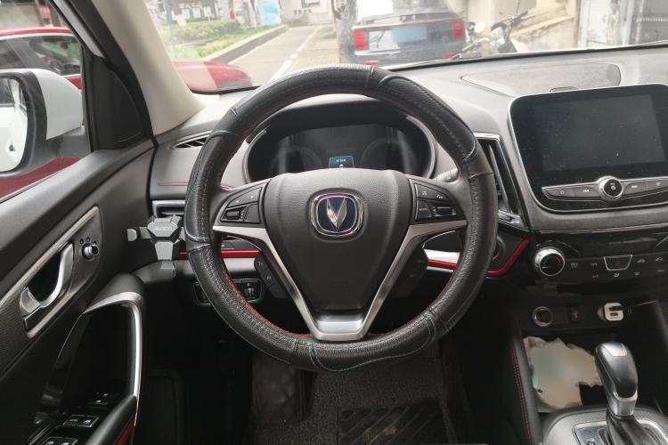 Used CHANGAN CS55 2018 1.5T Automatic Colorful Edition China V Standard Steering Wheel