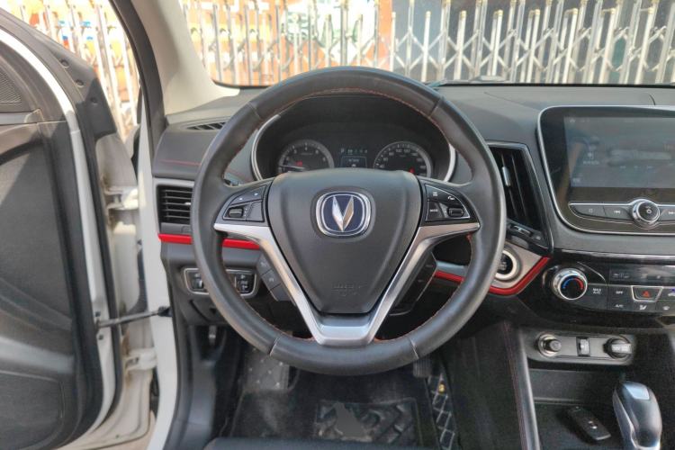 Used CHANGAN CS55 2018 1.5T Automatic Colorful Edition China V Standard Steering Wheel
