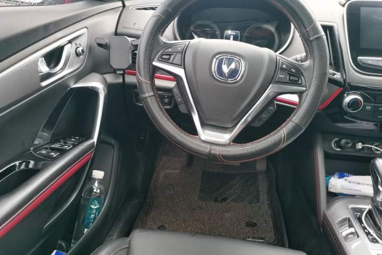 Used CHANGAN CS55 2018 1.5T Automatic Colorful Edition China V Standard Steering Wheel