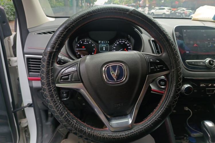 Used CHANGAN CS55 2018 1.5T Automatic Colorful Edition China V Standard Steering Wheel