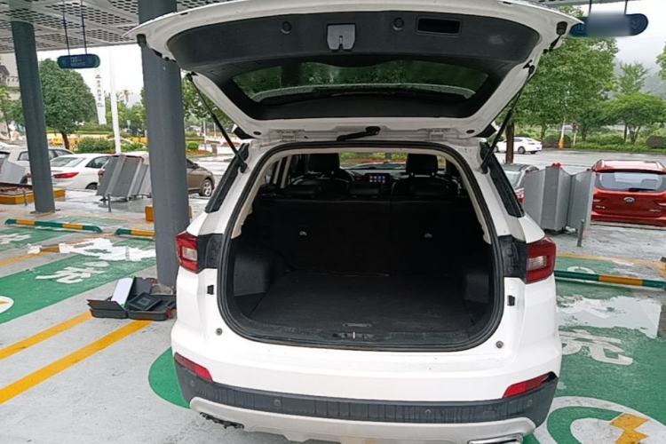 Used CHANGAN CS55 2018 1.5T Manual Colorful Model China V Standard Trunk