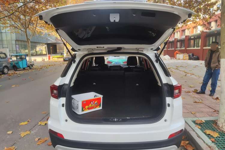 Used CHANGAN CS55 2018 1.5T Manual Colorful Model China V Standard Trunk