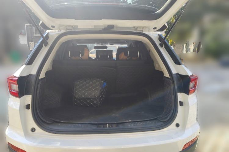 Used CHANGAN CS55 2018 1.5T Automatic Colorful Edition China V Standard Trunk