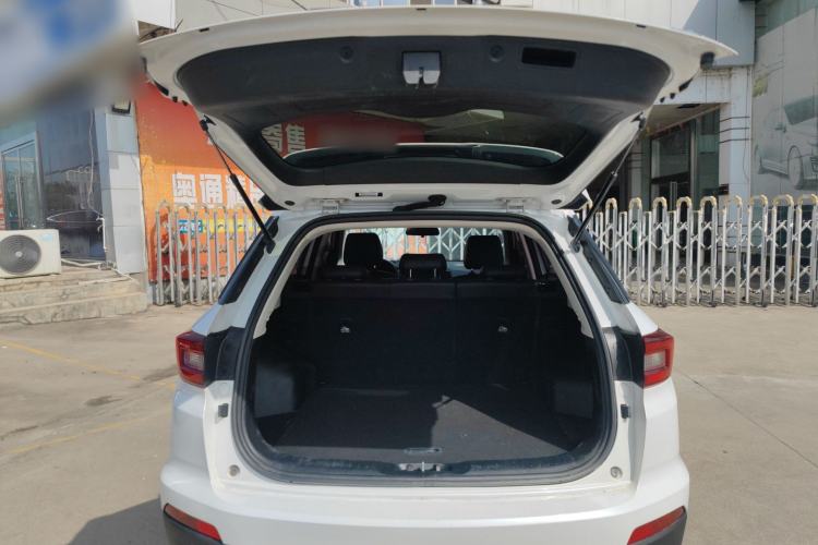Used CHANGAN CS55 2018 1.5T Automatic Colorful Edition China V Standard Trunk