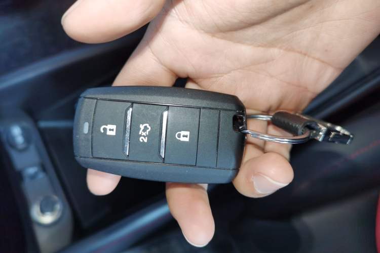 Used CHANGAN CS55 2018 1.5T Automatic Colorful Edition China V Standard Vehicle Key