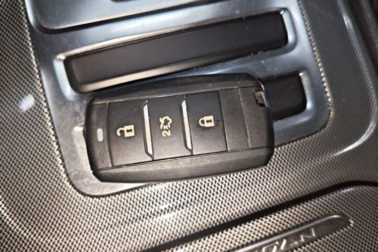 Used CHANGAN CS55 2018 1.5T Automatic Colorful Edition China V Standard Vehicle Key