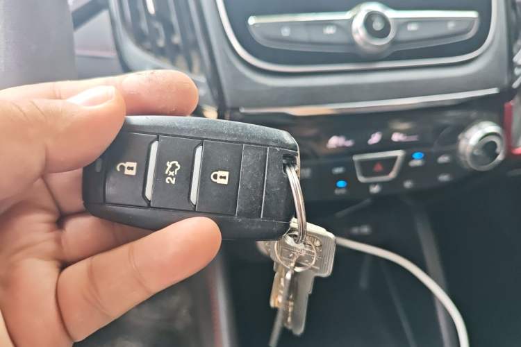 Used CHANGAN CS55 2018 1.5T Manual Xuan Dong Model China V Standard Vehicle Key