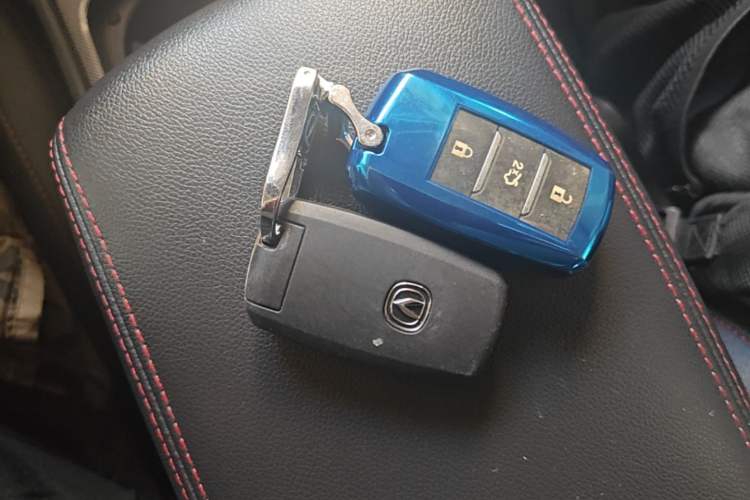 Used CHANGAN CS55 2018 1.5T Automatic Colorful Edition China V Standard Vehicle Key