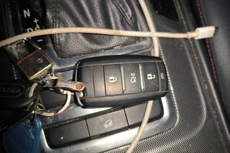 Used CHANGAN CS55 2018 1.5T Automatic Colorful Edition China V Standard Vehicle Key
