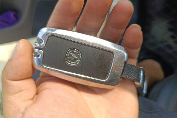 Used CHANGAN CS55 2018 1.5T Automatic Colorful Edition China V Standard Vehicle Key