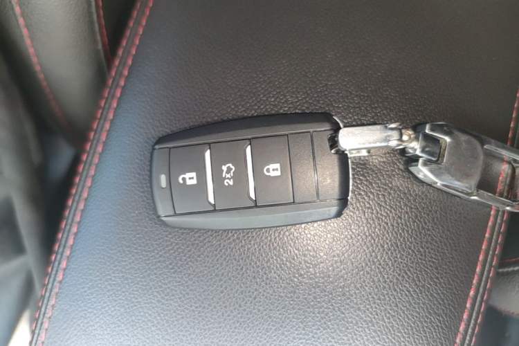 Used CHANGAN CS55 2018 1.5T Automatic Colorful Edition China V Standard Vehicle Key