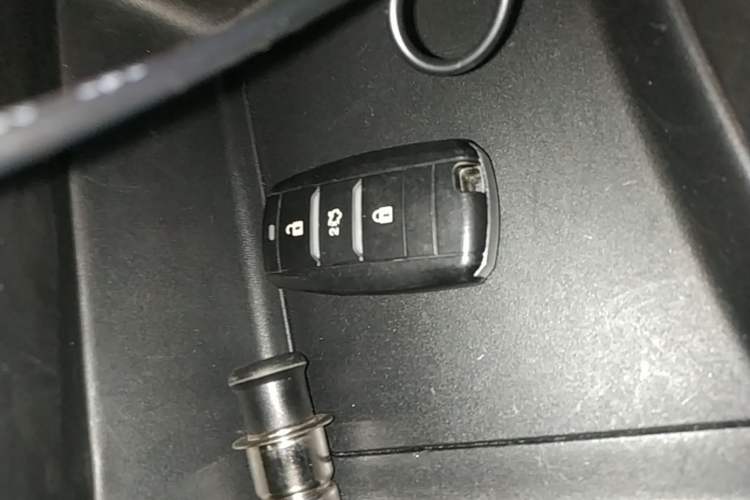 Used CHANGAN CS55 2018 1.5T Automatic Colorful Edition China V Standard Vehicle Key