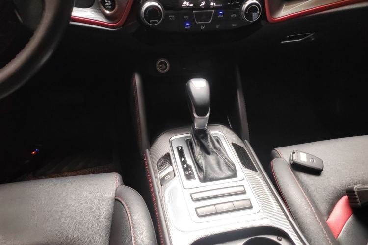 Used CHANGAN CS55 2019 1.5T Automatic Xuan Dong Model China VI Standard Gear Lever