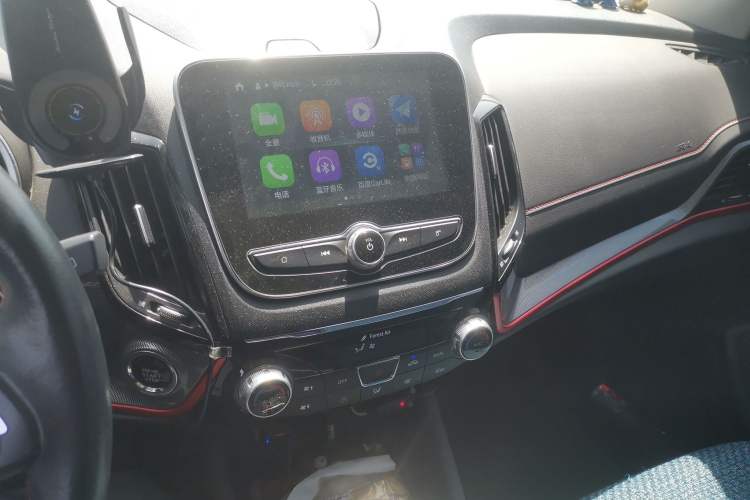 Used CHANGAN CS55 2019 1.5T Automatic Cool Edition China VI Standard Audio And AC Panel