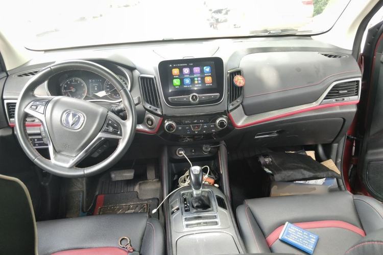 Used CHANGAN CS55 2019 1.5T Automatic Colorful Edition China VI Standard Center Console