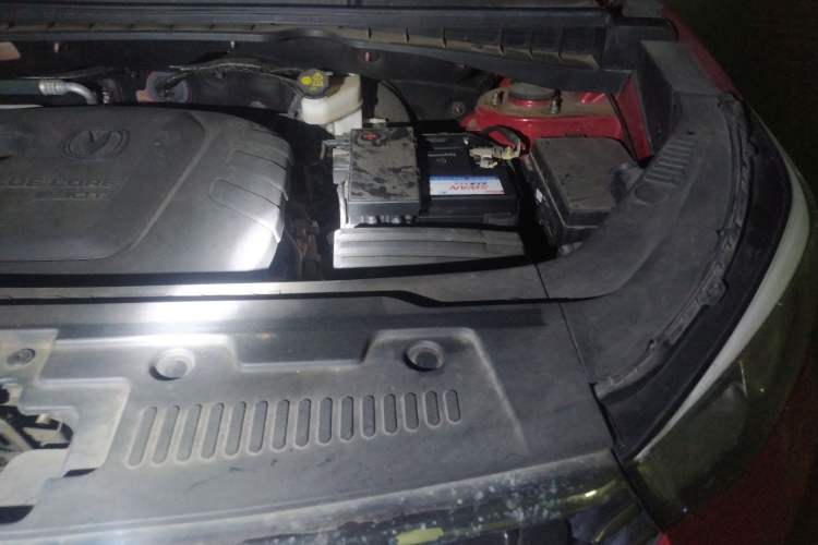 Used CHANGAN CS55 2019 1.5T Automatic Colorful Edition China VI Standard Engine Bay Left