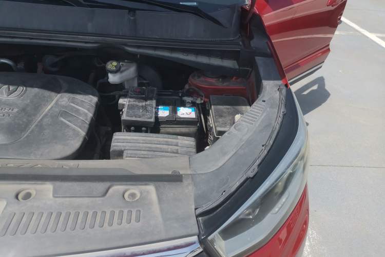 Used CHANGAN CS55 2019 1.5T Automatic Cool Edition China VI Standard Engine Bay Left