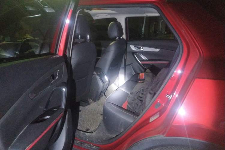 Used CHANGAN CS55 2019 1.5T Automatic Colorful Edition China VI Standard Left Rear Seat