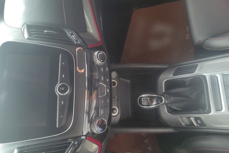 Used CHANGAN CS55 2019 1.5T Manual Colorful Model China VI Standard Left Rear Seat