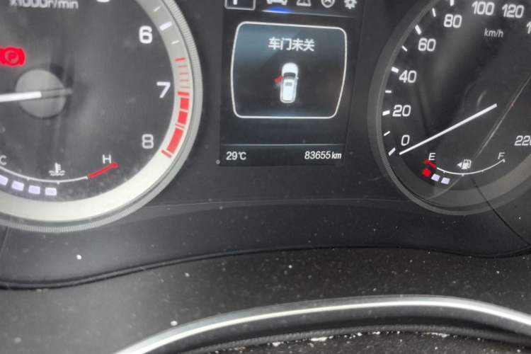Used CHANGAN CS55 2019 1.5T Automatic Colorful Edition China VI Standard Odometer Close Up