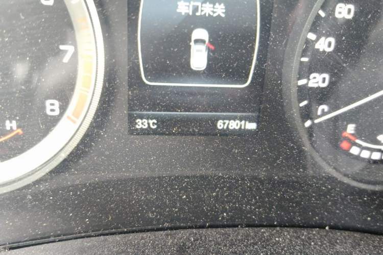 Used CHANGAN CS55 2019 1.5T Automatic Colorful Edition China VI Standard Odometer Close Up
