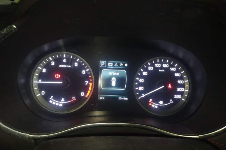 Used CHANGAN CS55 2019 1.5T Automatic Colorful Edition China VI Standard Odometer Close Up