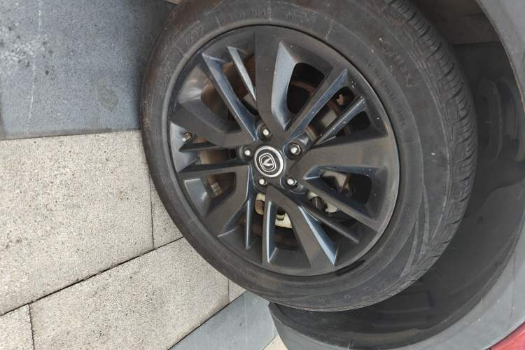 Used CHANGAN CS55 2019 1.5T Automatic Xuan Dong Model China VI Standard Right Front Wheel Hub