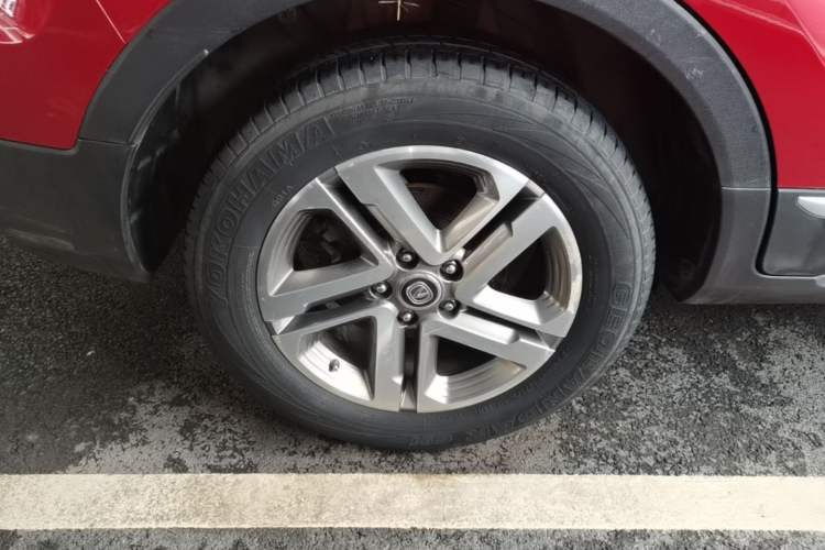 Used CHANGAN CS55 2019 1.5T Manual Colorful Model China VI Standard Right Rear Wheel Hub