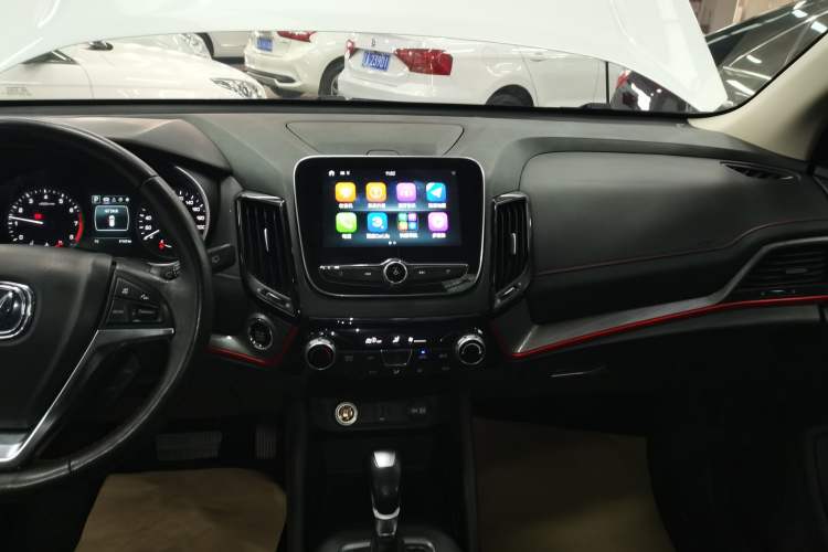Used CHANGAN CS55 2019 1.5T Automatic Colorful Edition China VI Standard Audio And AC Panel
