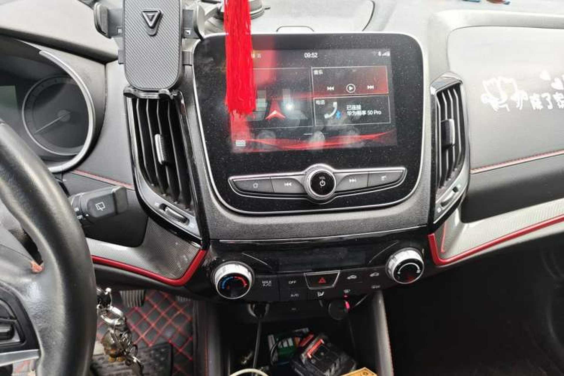 Used CHANGAN CS55 2019 1.5T Manual Ignition Model China VI Standard Audio And AC Panel