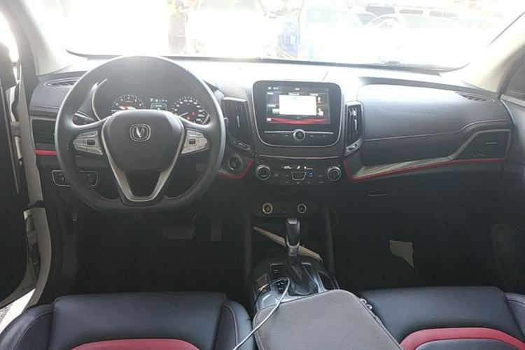 Used CHANGAN CS55 2019 1.5T Automatic Xuan Dong Model China VI Standard Center Console
