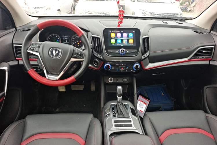 Used CHANGAN CS55 2019 1.5T Automatic Xuan Dong Model China VI Standard Center Console