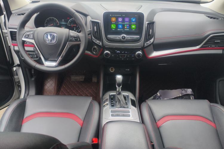 Used CHANGAN CS55 2019 1.5T Automatic Colorful Edition China VI Standard Center Console