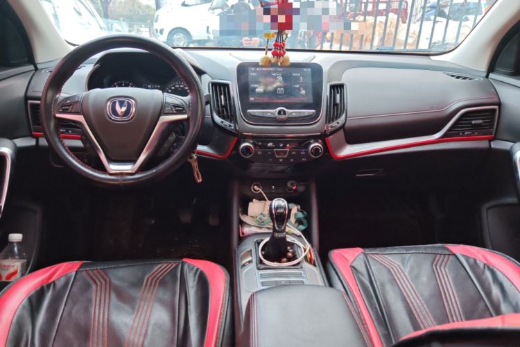 Used CHANGAN CS55 2019 1.5T Manual Colorful Model China VI Standard Center Console