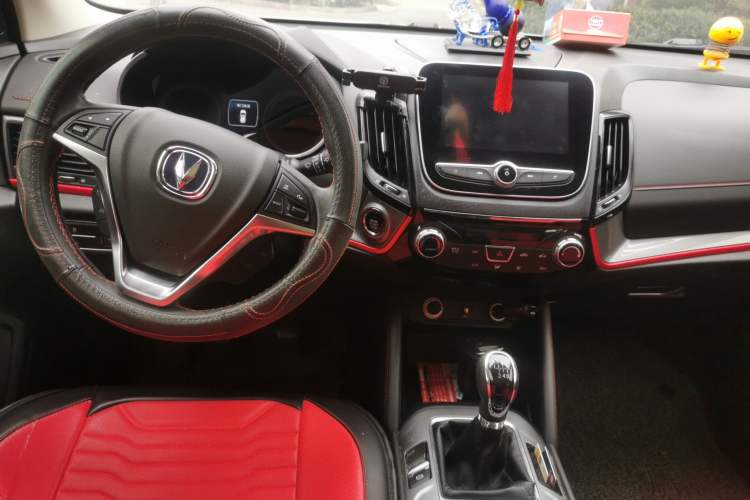 Used CHANGAN CS55 2019 1.5T Manual Xuan Dong Model China VI Standard Center Console