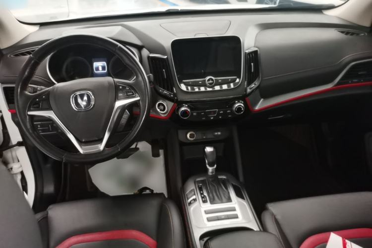 Used CHANGAN CS55 2019 1.5T Automatic Xuan Dong Model China VI Standard Center Console