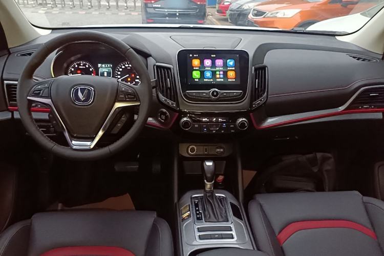 Used CHANGAN CS55 2019 1.5T Automatic Xuan Dong Model China VI Standard Center Console