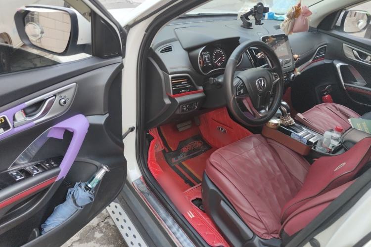 Used CHANGAN CS55 2019 1.5T Automatic Colorful Edition China VI Standard Driver Seat