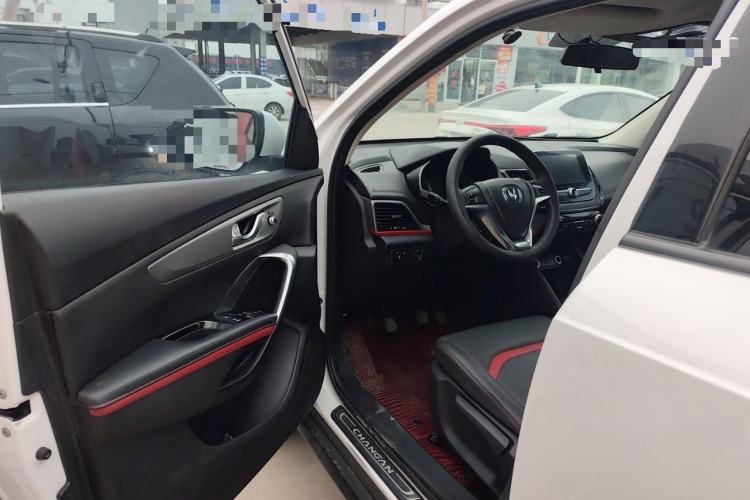 Used CHANGAN CS55 2019 1.5T Manual Colorful Model China VI Standard Driver Seat